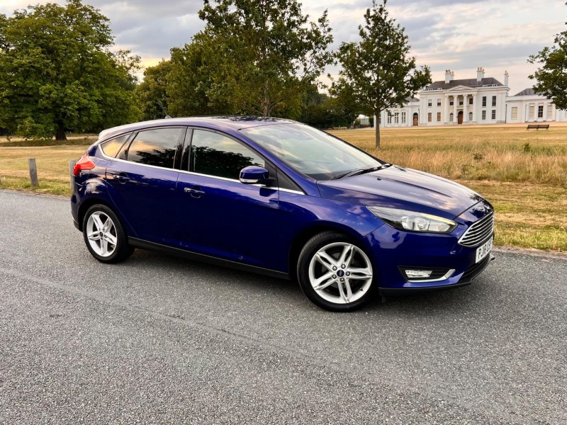 FORD FOCUS 1.0T EcoBoost Titanium Euro 6 (s/s) 5dr